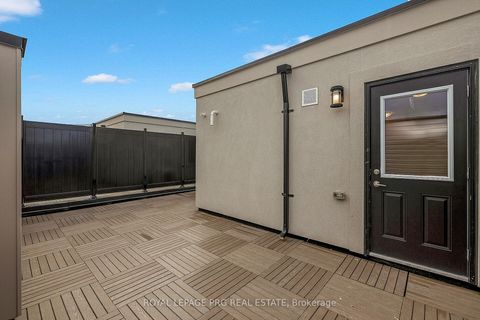 Photo 20 at 9 - 12860 Yonge Street, Oak Ridges, Richmond Hill