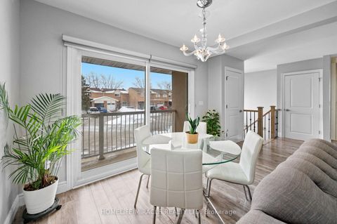 Photo 13 at 3 Agincourt Road, West Woodbridge, Vaughan