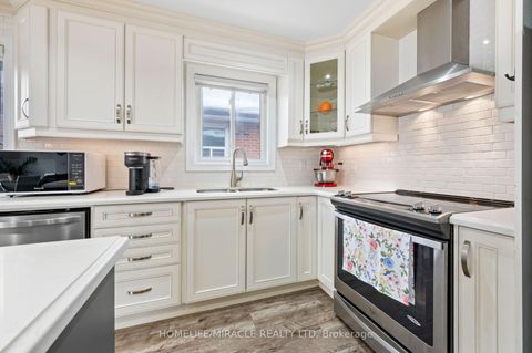 Photo 19 at 3 Agincourt Road, West Woodbridge, Vaughan