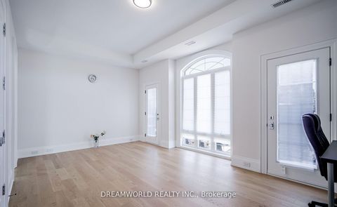 Photo 14 at 43 William Cragg Drive, CFB, Toronto