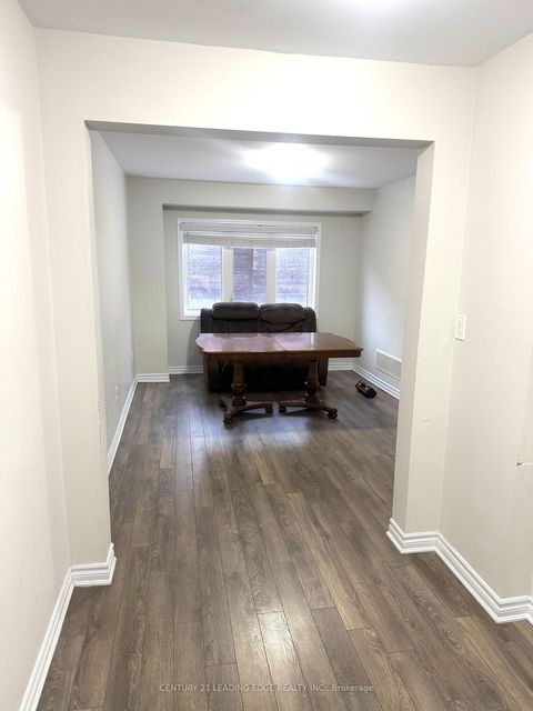 Photo 5 at 5 Fusilier Drive, Birchmount, Toronto