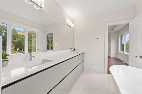 Photo 31 at 23 Kingwood Lane, Aurora Estates, Aurora