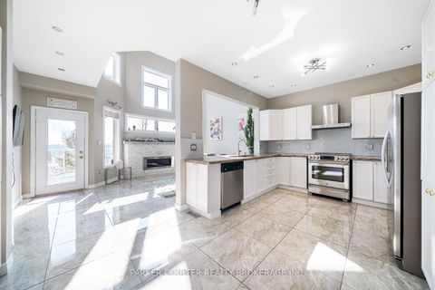 Photo 4 at 23 Sovereign's Gate, Shore, Barrie