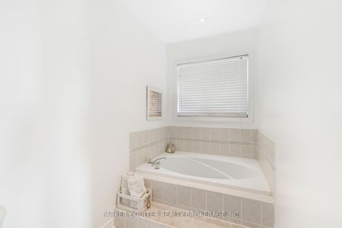 Photo 24 at 23 Sovereign's Gate, Shore, Barrie