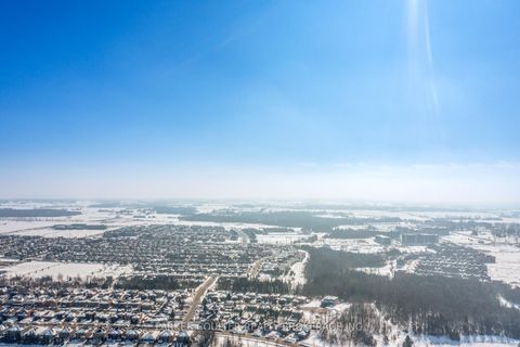 Photo 35 at 23 Sovereign's Gate, Shore, Barrie