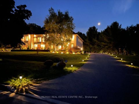 Photo 2 at 65 Kingswood Drive, Rural King, King