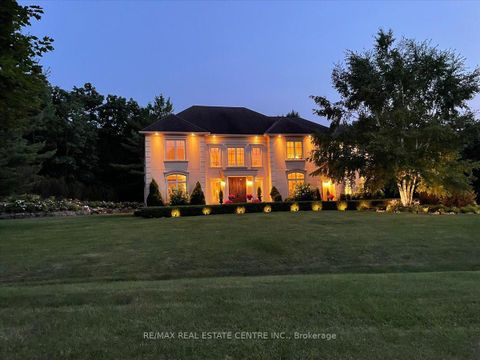 Photo 3 at 65 Kingswood Drive, Rural King, King