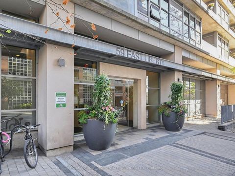 Photo 2 at 209 - 59 East Liberty Street, Niagara, Toronto