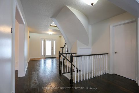 Photo 6 at 10 Gordon Court, West Bayfield, Barrie