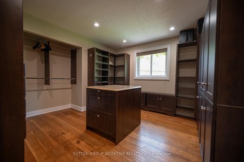 Photo 15 at 10 Gordon Court, West Bayfield, Barrie