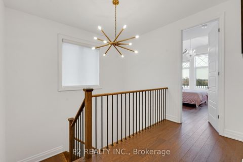 Photo 21 at 10 King Boulevard, King City, King