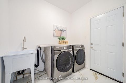 Photo 4 at 17 Penvill Trail, Ardagh, Barrie