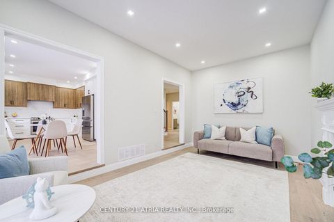 Photo 11 at 17 Penvill Trail, Ardagh, Barrie