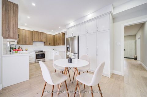 Photo 12 at 17 Penvill Trail, Ardagh, Barrie