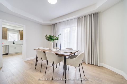 Photo 18 at 17 Penvill Trail, Ardagh, Barrie