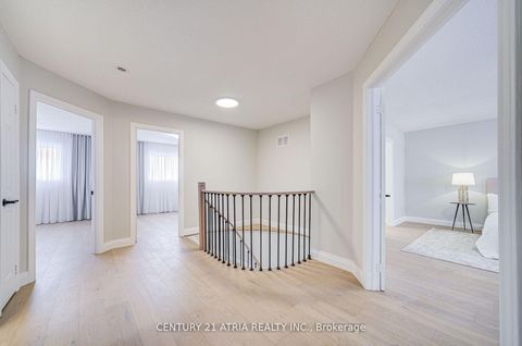 Photo 19 at 17 Penvill Trail, Ardagh, Barrie