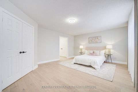 Photo 22 at 17 Penvill Trail, Ardagh, Barrie