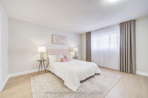 Photo 24 at 17 Penvill Trail, Ardagh, Barrie