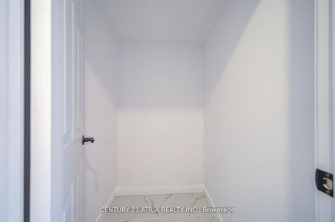 Photo 36 at 17 Penvill Trail, Ardagh, Barrie