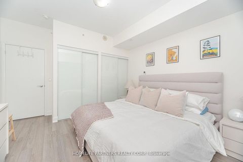 Photo 13 at 1006 - 2910 Highway 7 Road, Concord, Vaughan