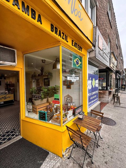 Photo 2 at 2109 Yonge Street, Eglinton, Toronto