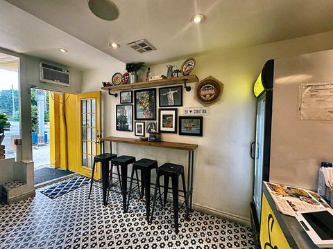 Photo 6 at 2109 Yonge Street, Eglinton, Toronto