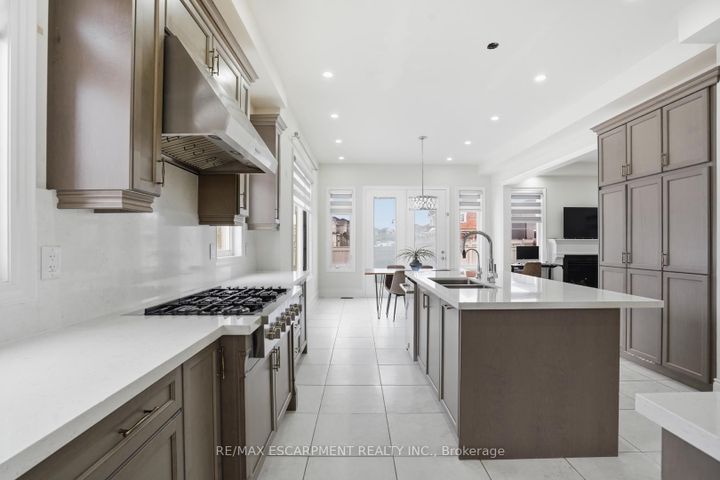 Photo 6 at 195 Granite Ridge Trail, Waterdown, Hamilton