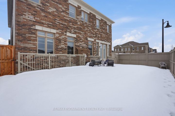 Photo 44 at 195 Granite Ridge Trail, Waterdown, Hamilton