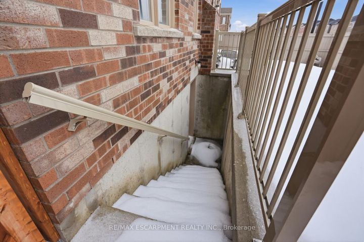 Photo 45 at 195 Granite Ridge Trail, Waterdown, Hamilton