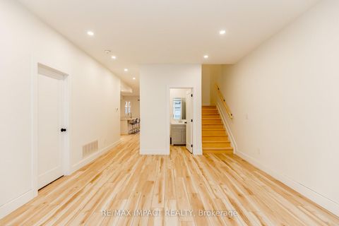 Photo 4 at 781 Oliva Street, West Shore, Pickering