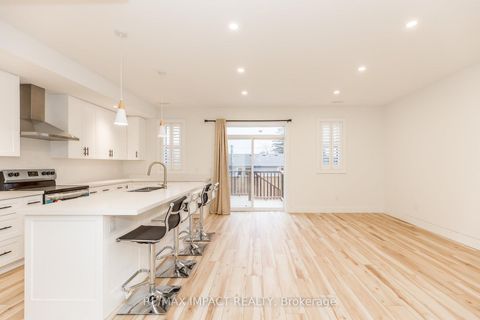 Photo 7 at 781 Oliva Street, West Shore, Pickering