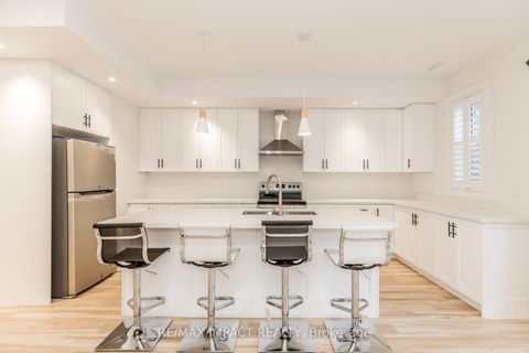 Photo 14 at 781 Oliva Street, West Shore, Pickering