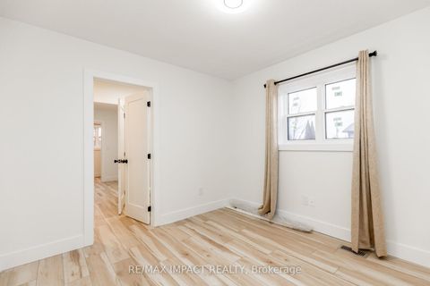 Photo 33 at 781 Oliva Street, West Shore, Pickering