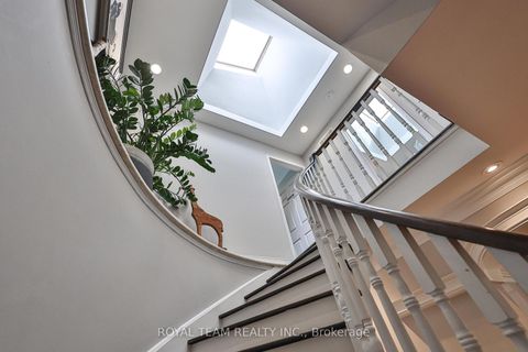 Photo 19 at 91 South Kingsway Way, Swansea, Toronto