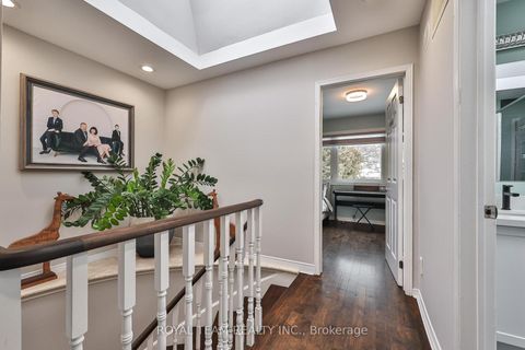 Photo 22 at 91 South Kingsway Way, Swansea, Toronto