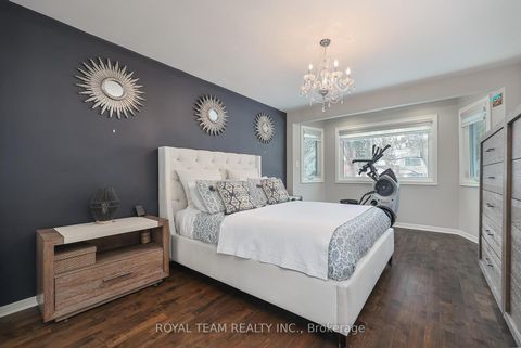 Photo 23 at 91 South Kingsway Way, Swansea, Toronto