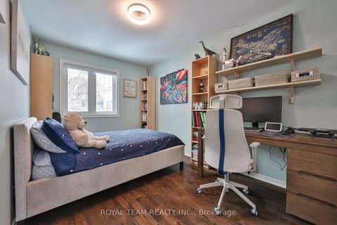 Photo 27 at 91 South Kingsway Way, Swansea, Toronto