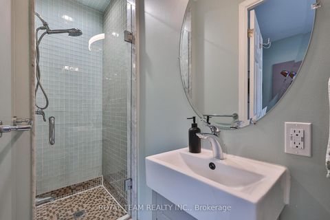 Photo 32 at 91 South Kingsway Way, Swansea, Toronto