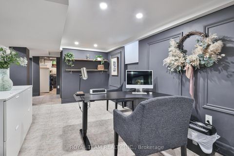 Photo 36 at 91 South Kingsway Way, Swansea, Toronto