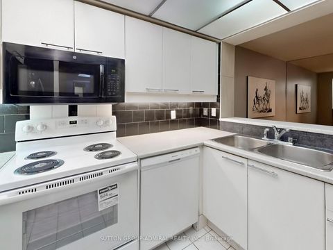 Photo 9 at 103 - 18 Hollywood Avenue, Willowdale East, Toronto