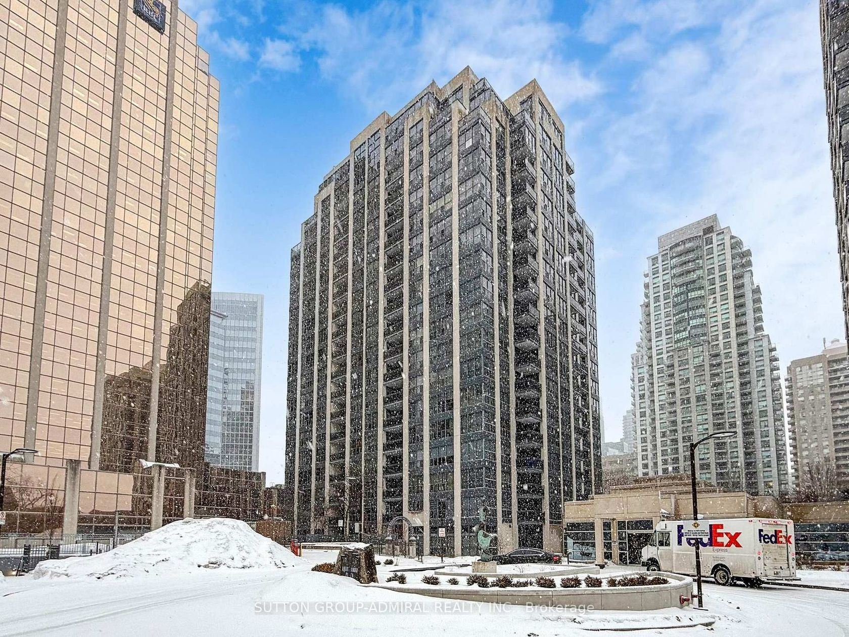 103 - 18 Hollywood Avenue, Willowdale East, Toronto 