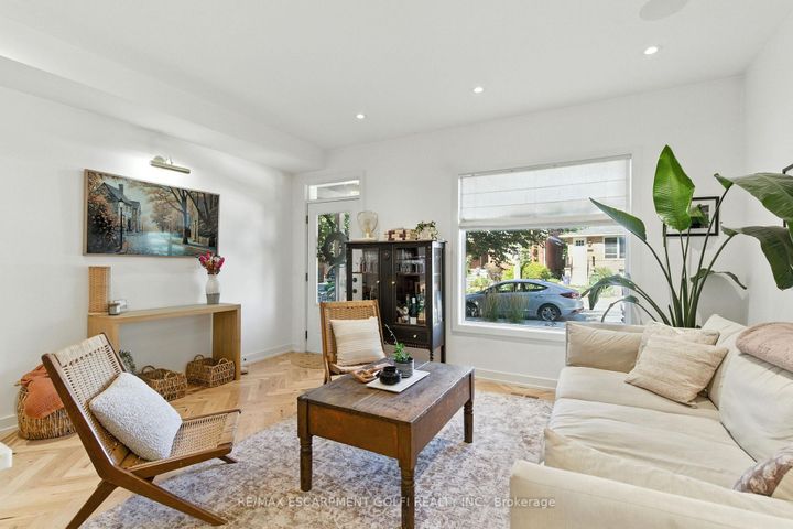 Photo 8 at 369 Charlton Avenue W, Kirkendall, Hamilton