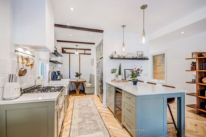 Photo 9 at 369 Charlton Avenue W, Kirkendall, Hamilton