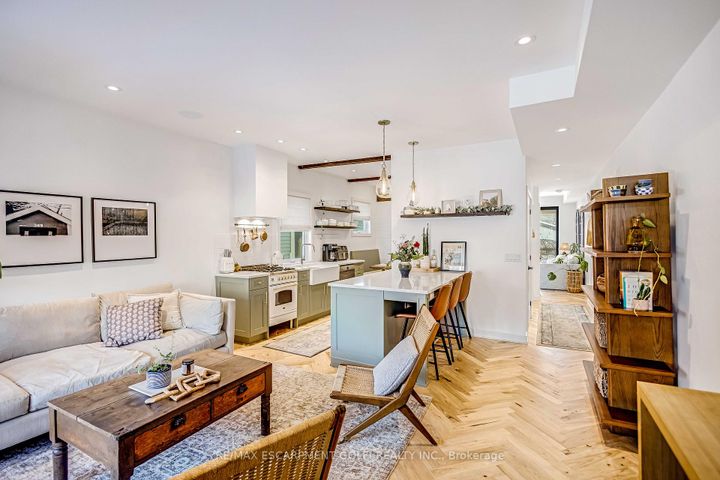 Photo 16 at 369 Charlton Avenue W, Kirkendall, Hamilton