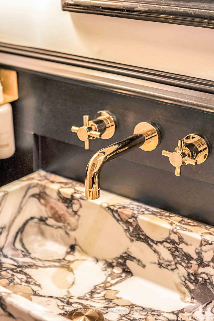 Photo 18 at 369 Charlton Avenue W, Kirkendall, Hamilton