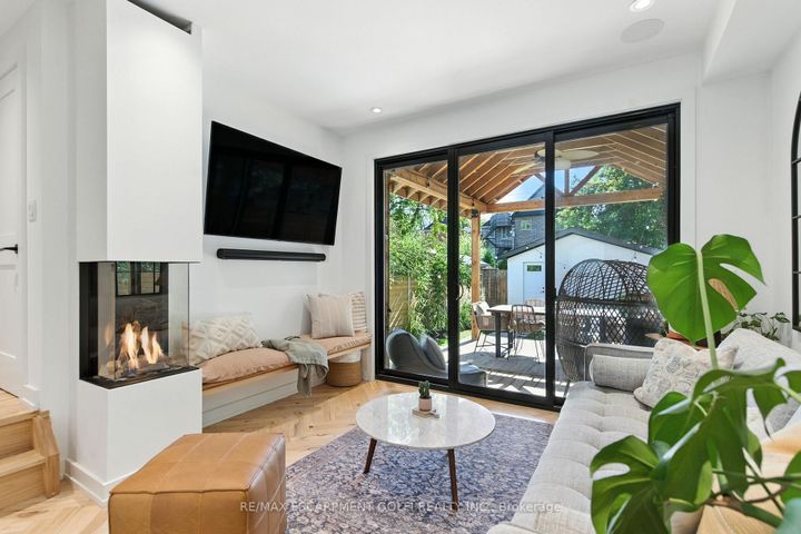 Photo 19 at 369 Charlton Avenue W, Kirkendall, Hamilton