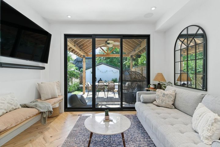 Photo 20 at 369 Charlton Avenue W, Kirkendall, Hamilton