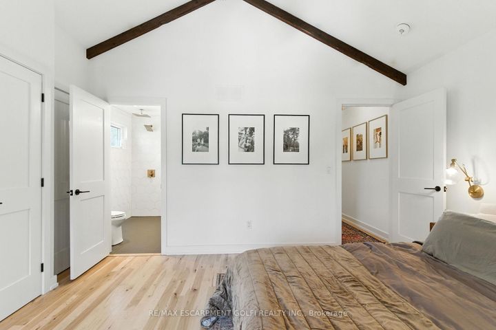 Photo 29 at 369 Charlton Avenue W, Kirkendall, Hamilton