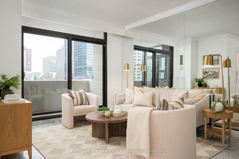 Photo 5 at 702 - 86 Gloucester Street, Yonge Corridor, Toronto