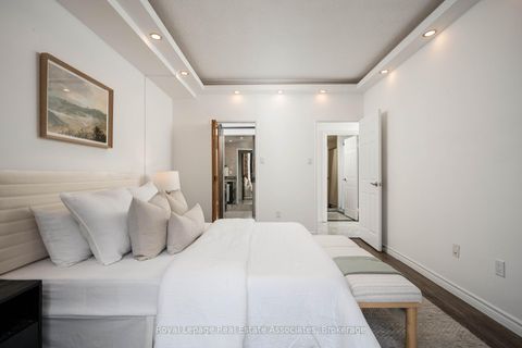 Photo 23 at 702 - 86 Gloucester Street, Yonge Corridor, Toronto